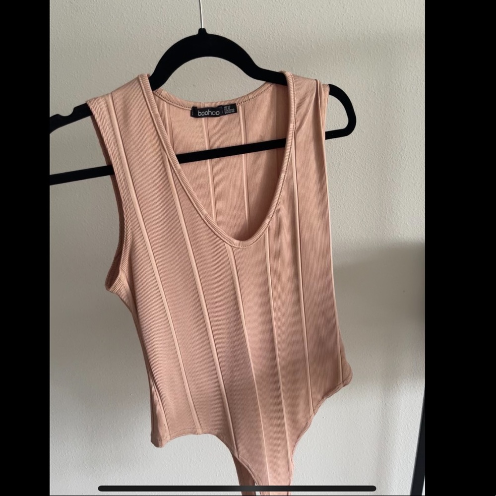 Boohoo pink bodysuit ribbed size US 8